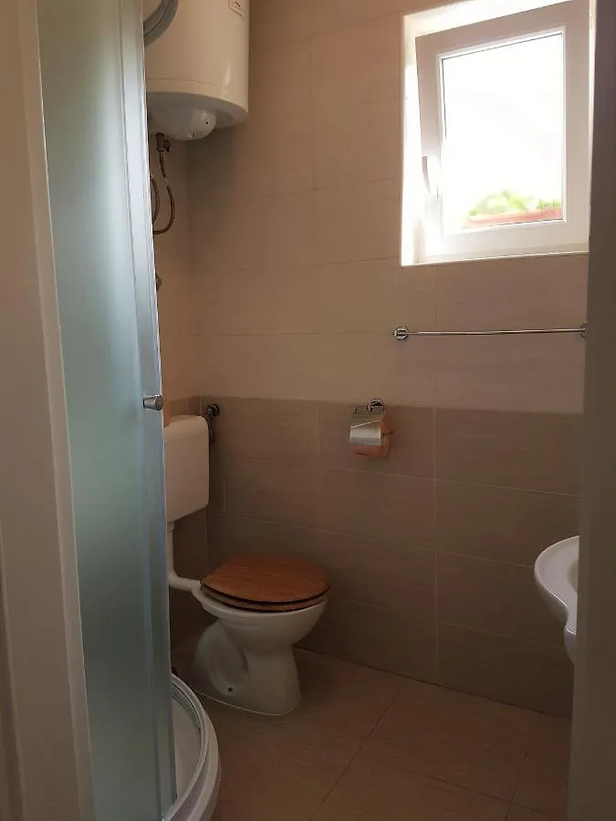 Appartamento Apartmani Ljerka Malinska