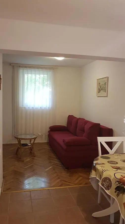 Apartmani Ljerka Malinska 0*,  Croazia